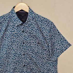 Ted Baker London Short Sleeve Button Down 4 L